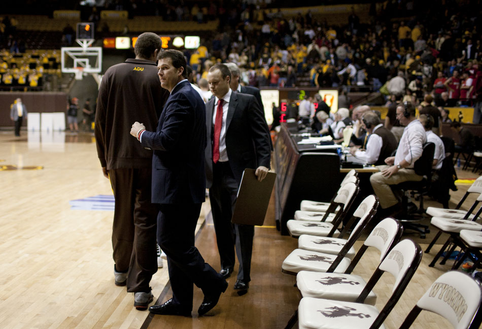 New Mexico head coach Steve Alford shakes hands with a Wyoming player after a NCAA men's basketball game on Saturday, Jan. 14, 2012, at the Arena-Auditorium in Laramie, Wyo. Wyoming lost 72-62. (James Brosher/Wyoming Tribune Eagle)