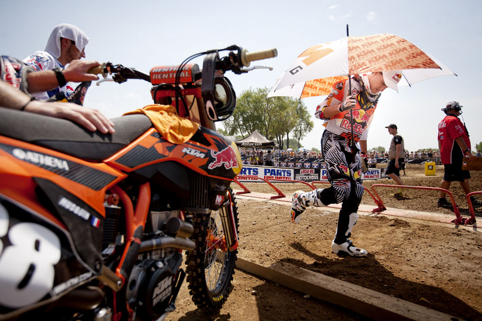 French rider Marvin Musquin fixes a rut in his starting block before the 250 motocross race at the Red Bull Redbud National on Saturday, July 7, 2012, in Buchanan, Mich. (James Brosher/South Bend Tribune)