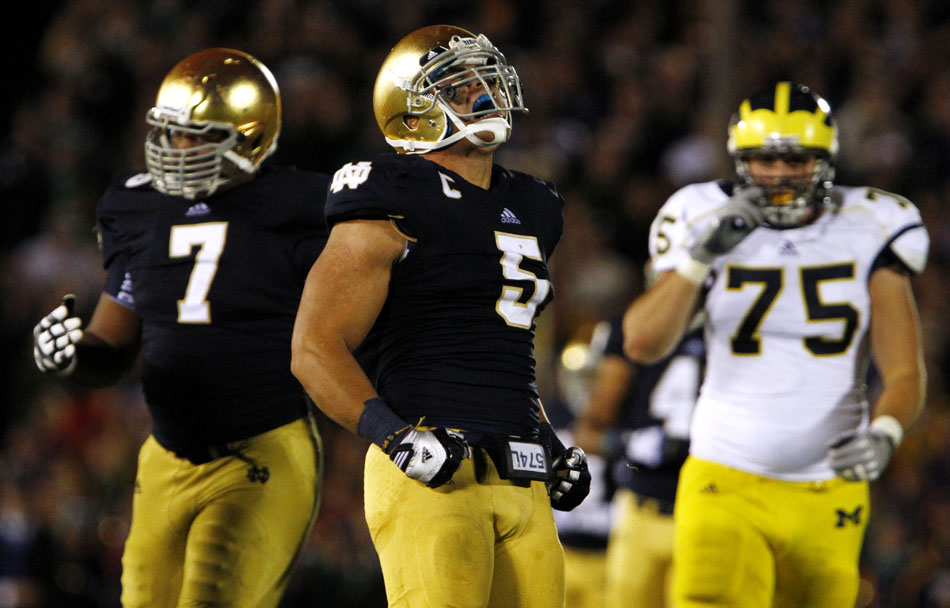 Notre Dame linebacker Manti Te'o celebrates a defensive stop during a NCAA college football game on Saturday, Sept. 22, 2012, at Notre Dame. (James Brosher/South Bend Tribune)